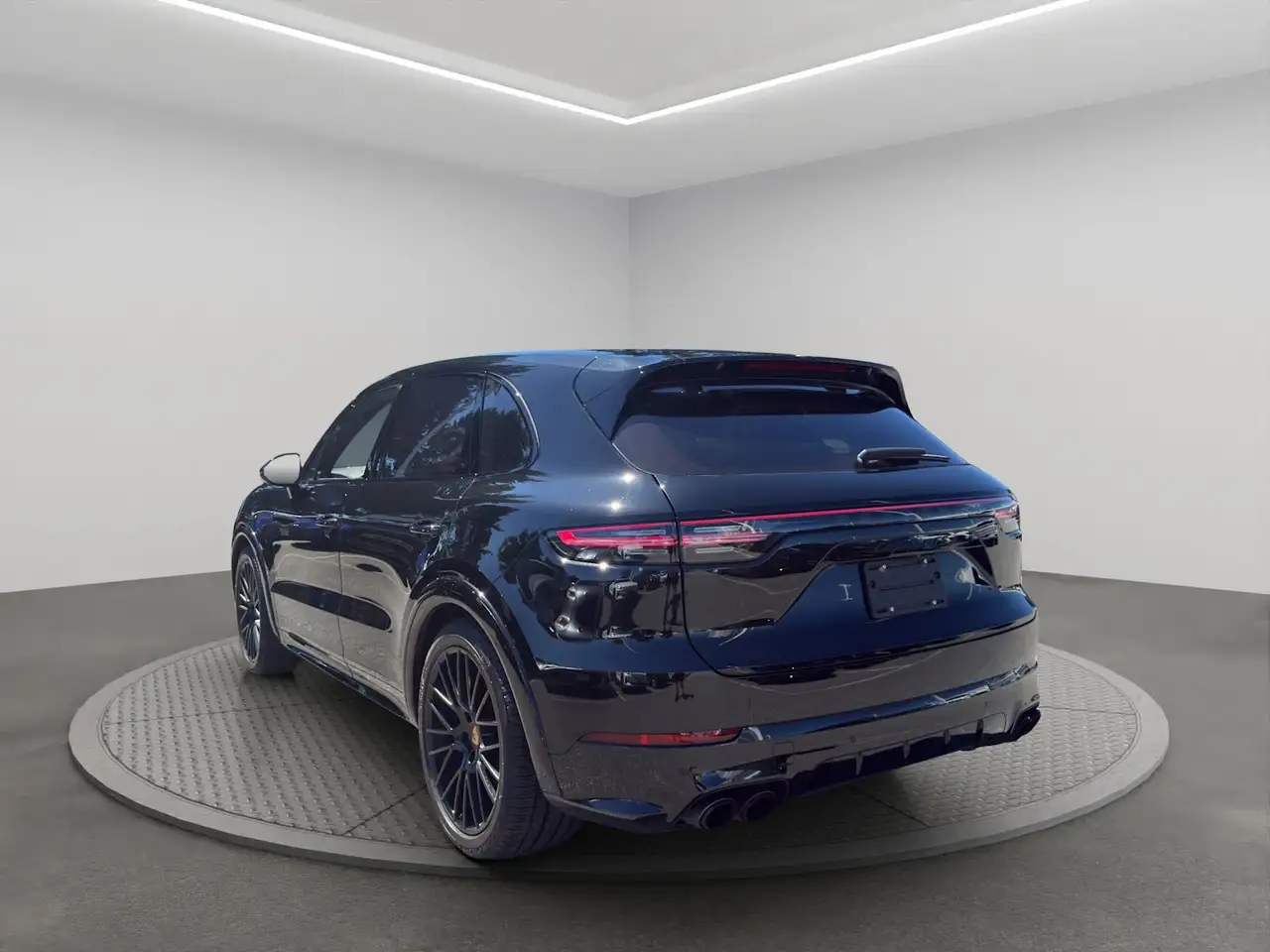 Porsche Cayenne - Image 4