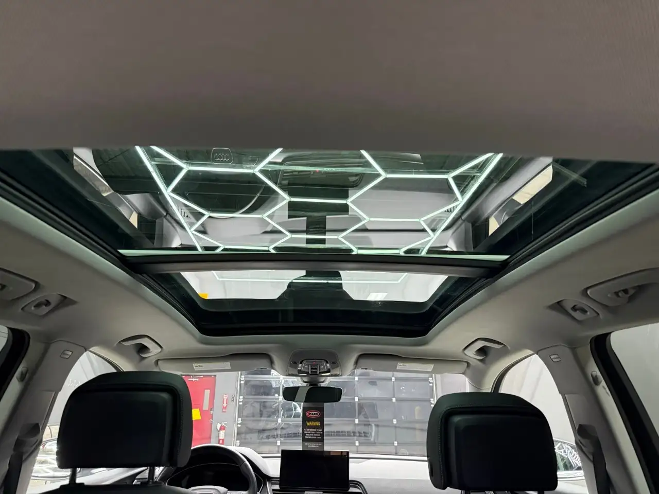 Audi Q5 - Image 12