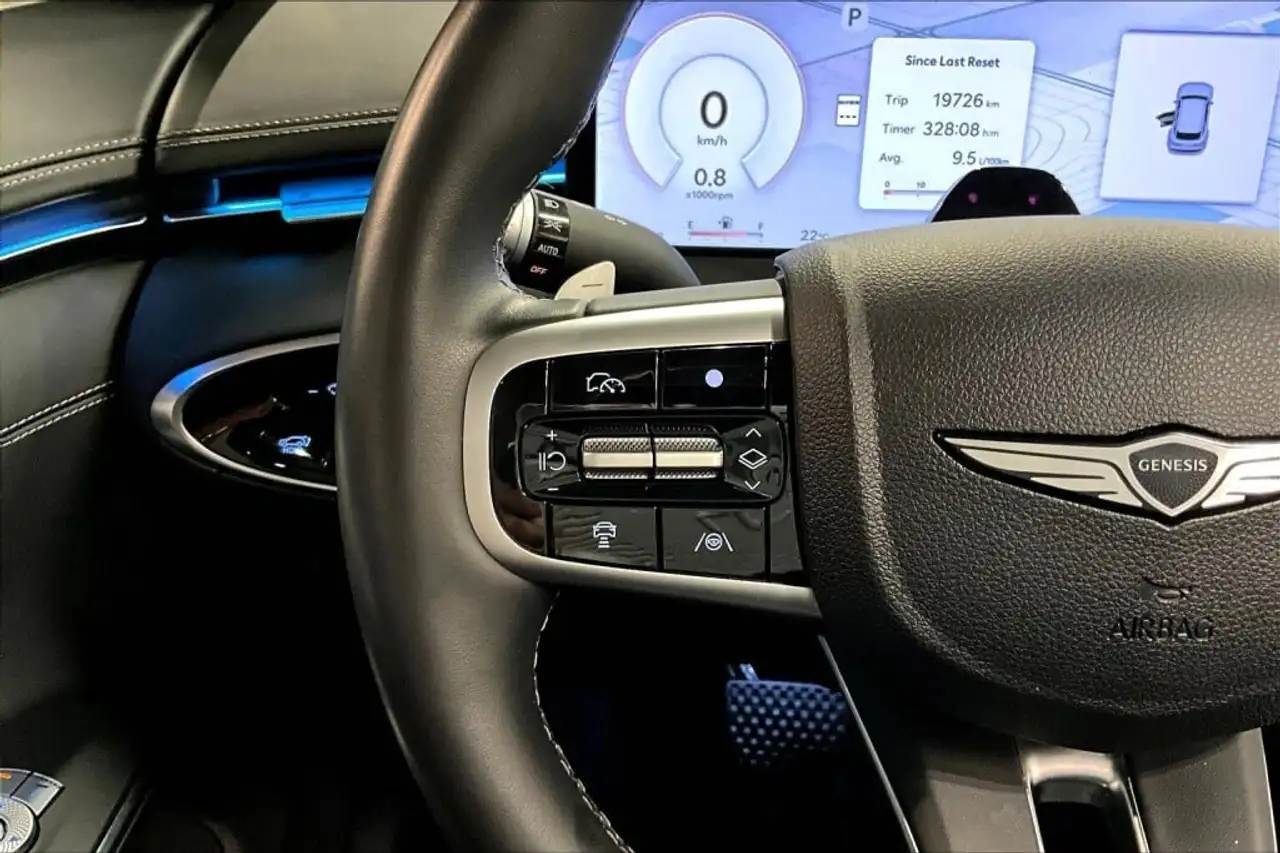 Genesis GV70 - Image 13