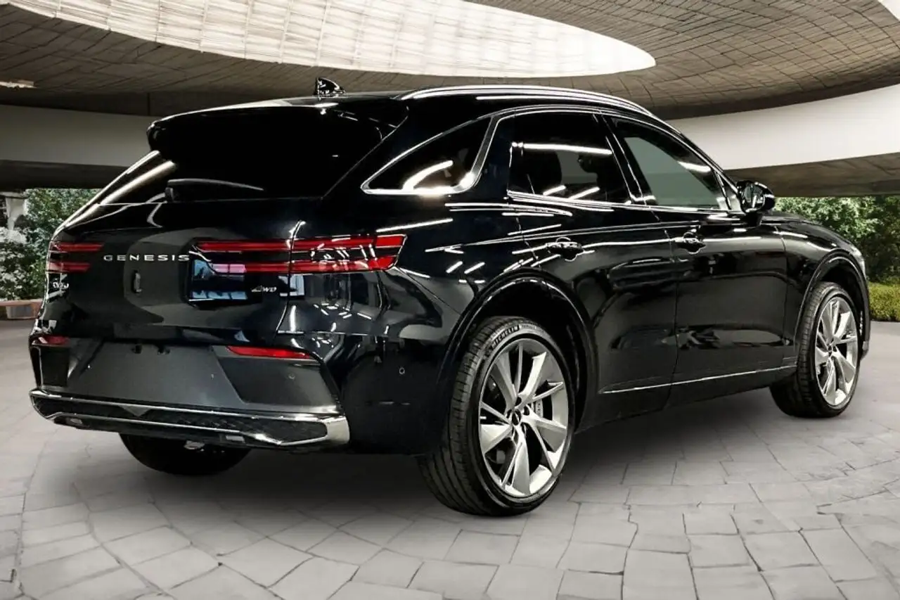 Genesis GV70 - Image 7