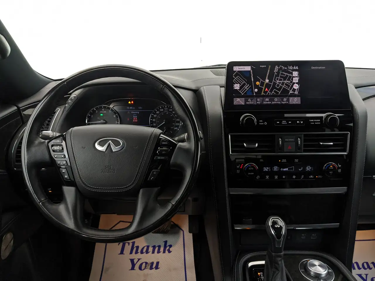 Infiniti QX80 - Image 23
