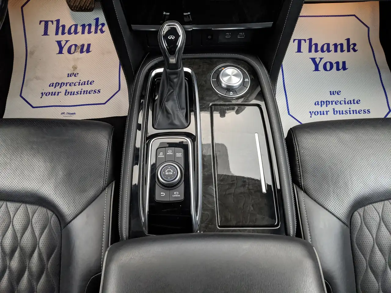 Infiniti QX80 - Image 25