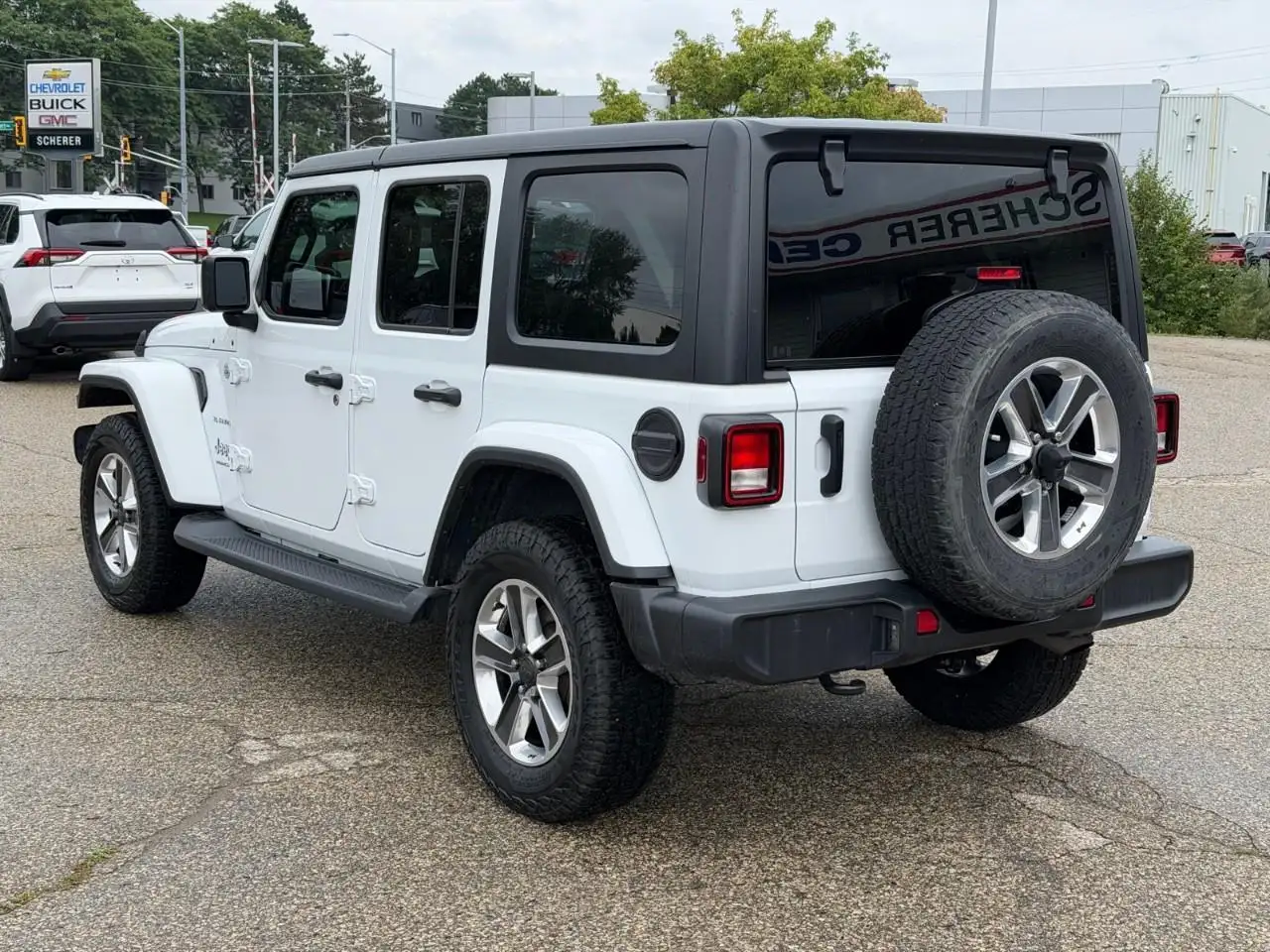 Jeep Wrangler - Image 8