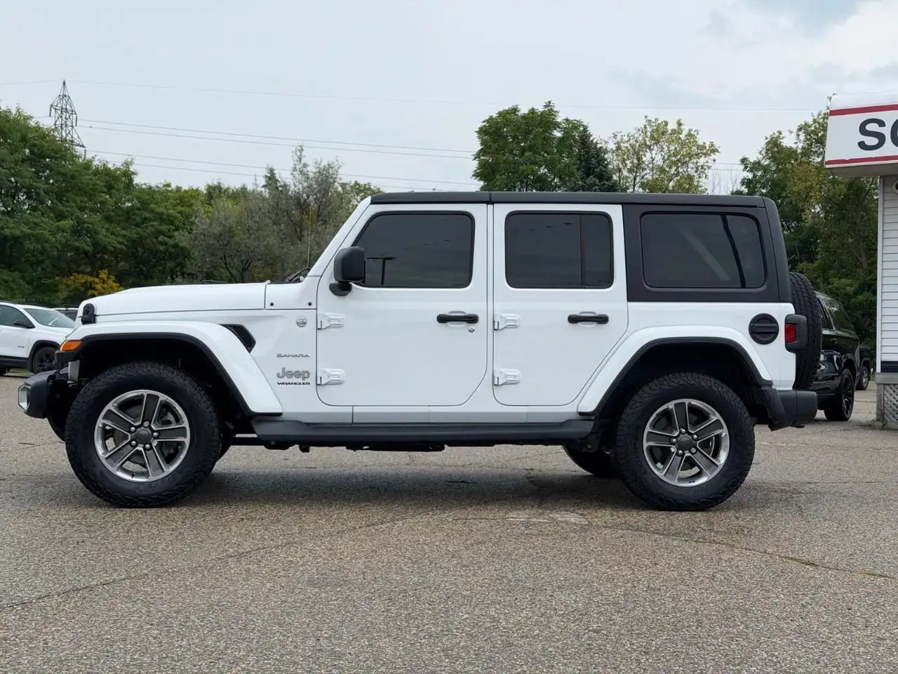 Jeep Wrangler - Image 2