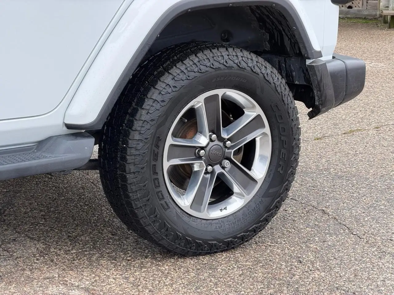 Jeep Wrangler - Image 10