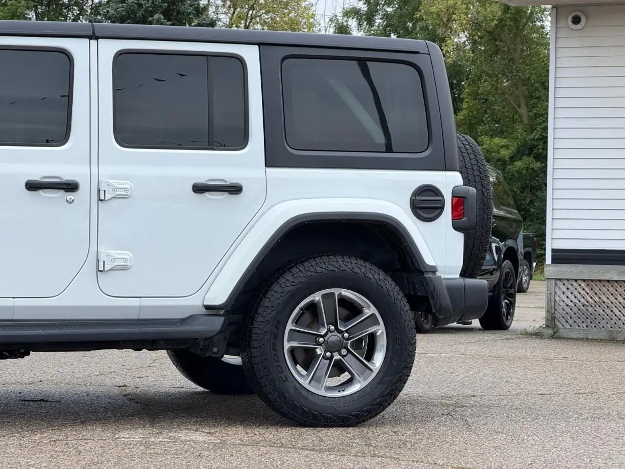 Jeep Wrangler - Image 4