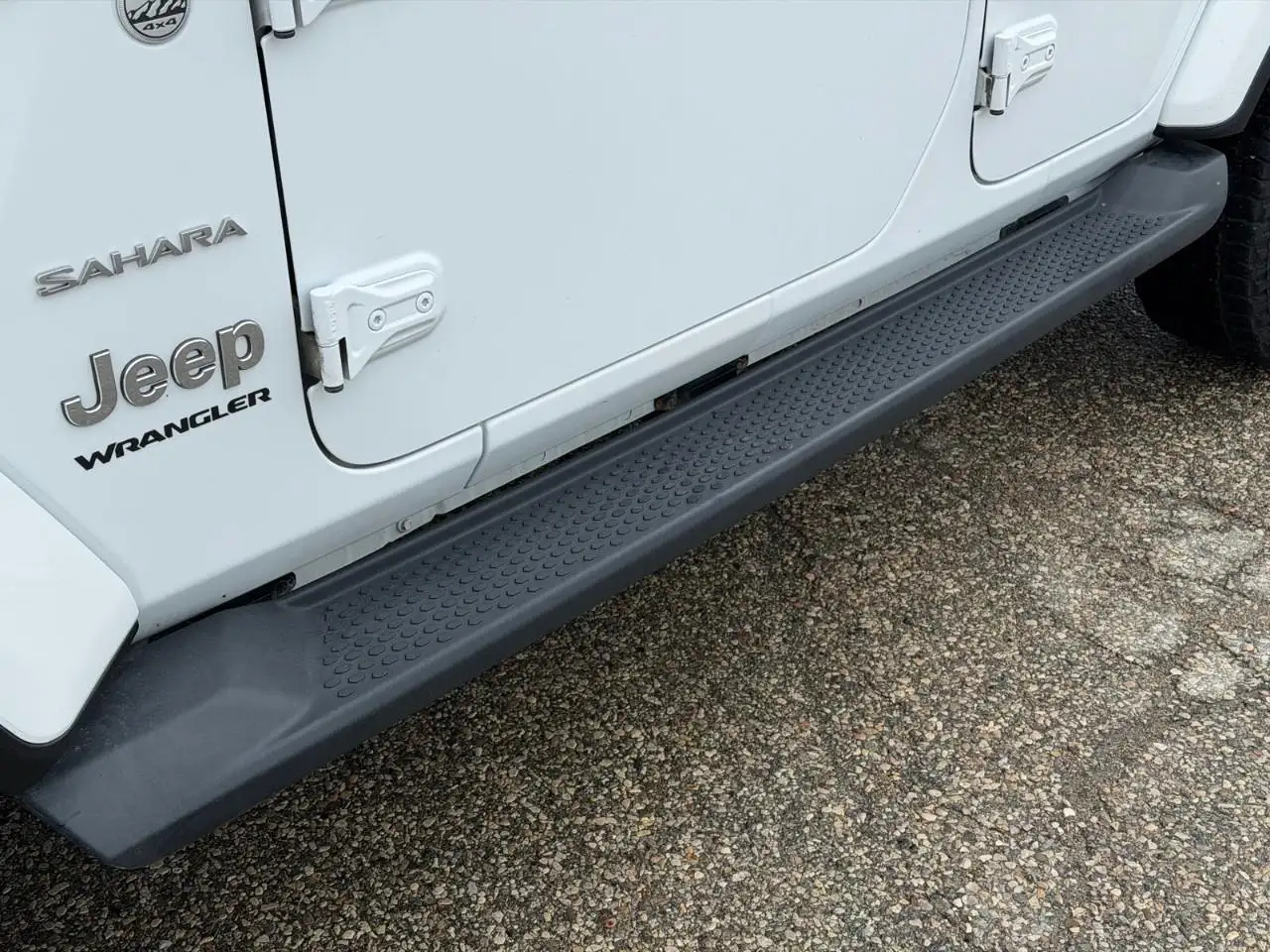 Jeep Wrangler - Image 12