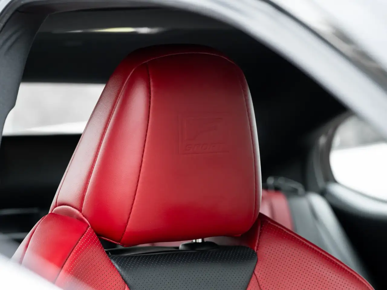 Lexus ES - Image 29