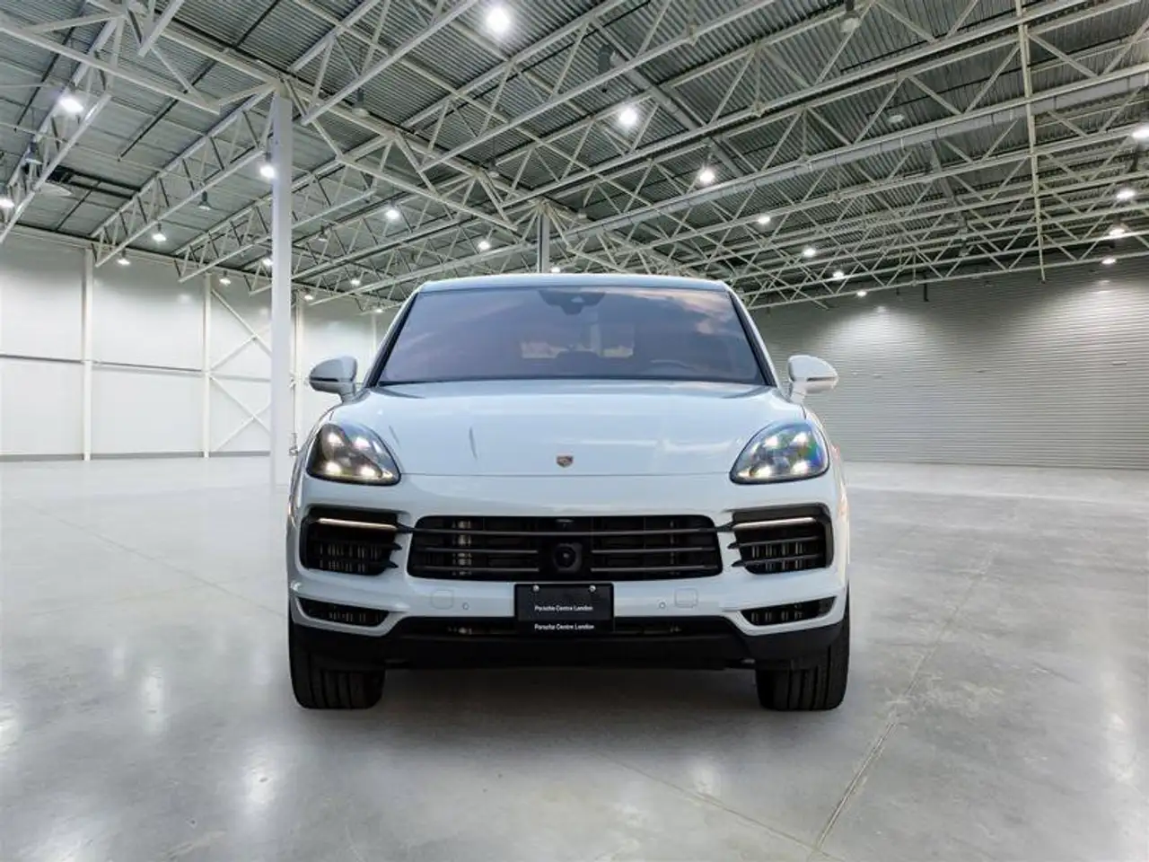 Porsche Cayenne - Image 2