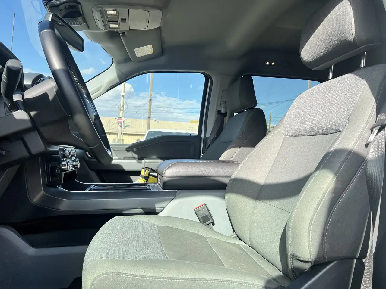 Ford F-150 - Image 8