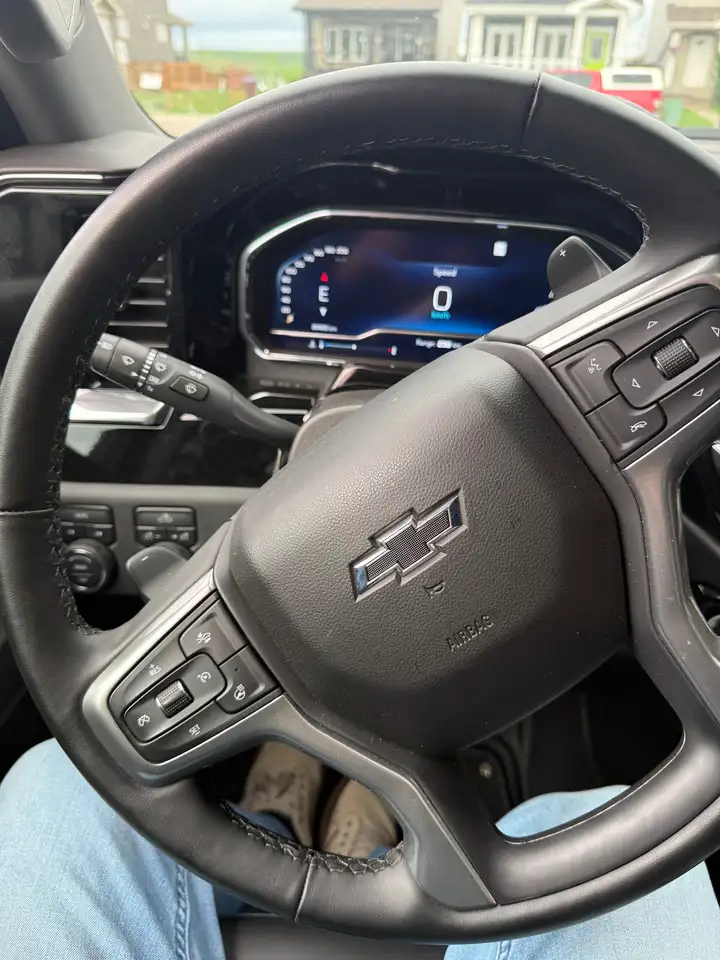 Chevrolet Silverado 1500 - Image 4