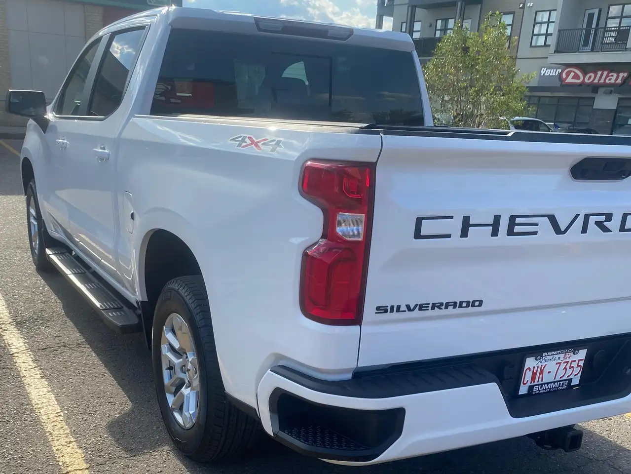 Chevrolet Silverado 1500 - Image 3