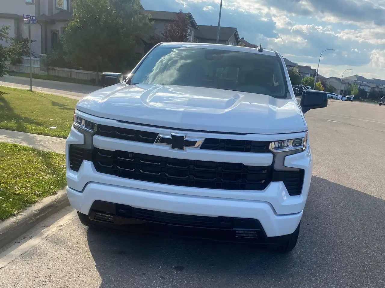 Chevrolet Silverado 1500 - Image 2