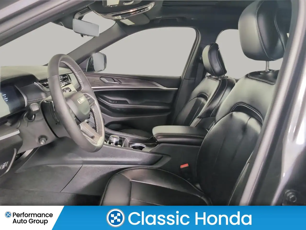 Jeep Grand Cherokee - Image 12