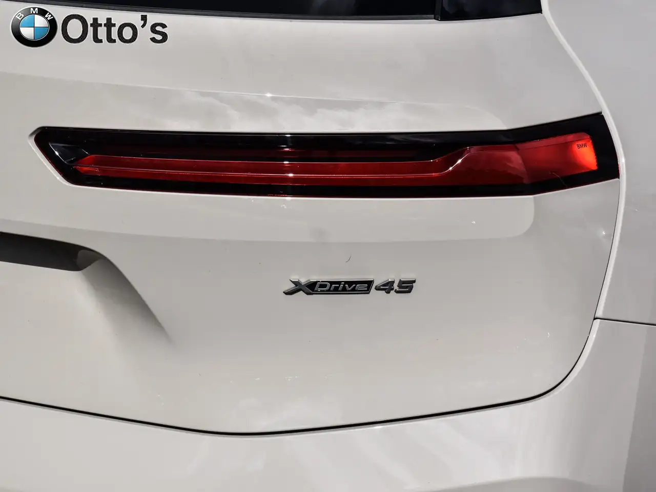 BMW iX - Image 8