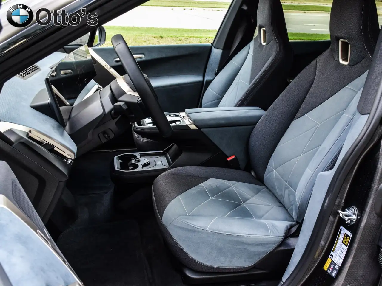 BMW iX - Image 13