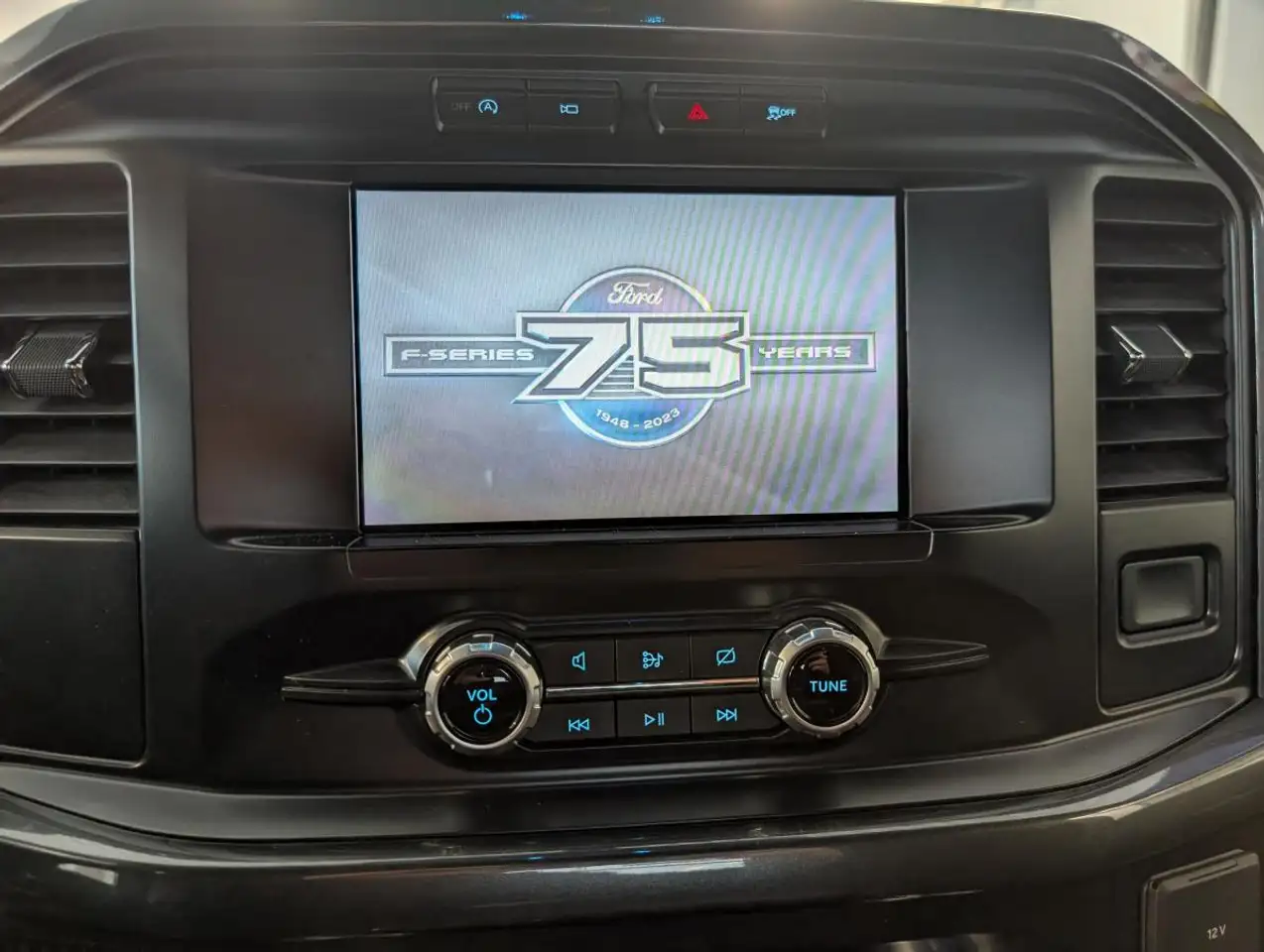 Ford F-150 - Image 14