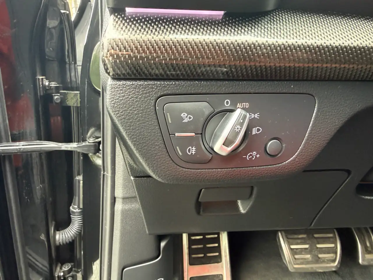 Audi SQ5 - Image 18