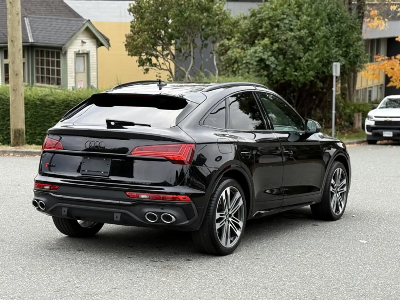 Audi SQ5 - Image 8