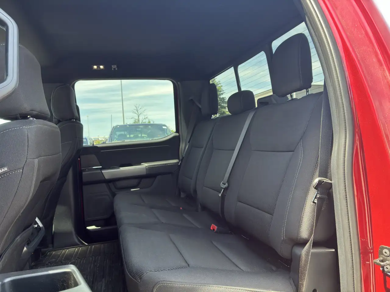Ford F-150 - Image 25