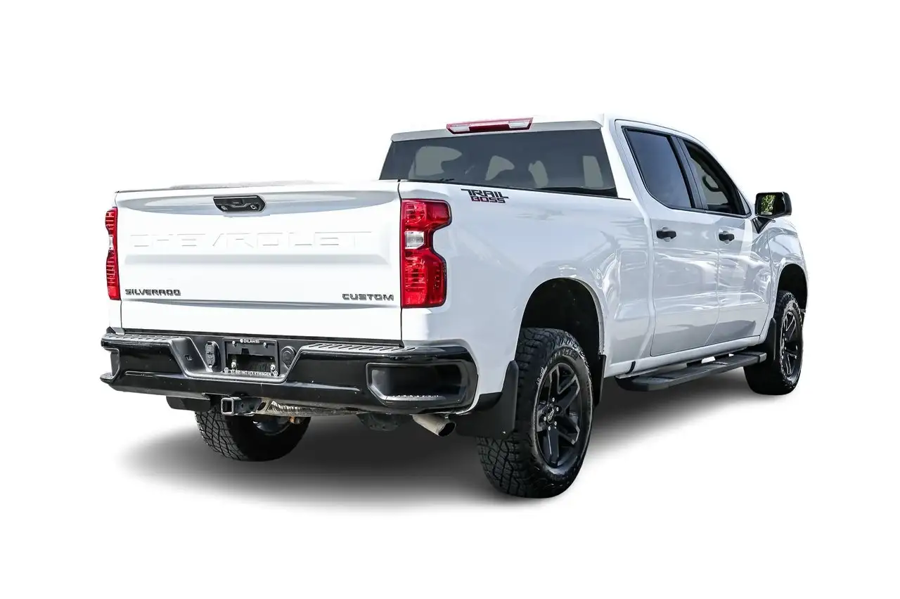 Chevrolet Silverado 1500 - Image 7