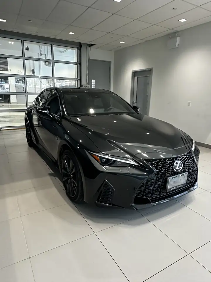 Lexus IS - Image 4