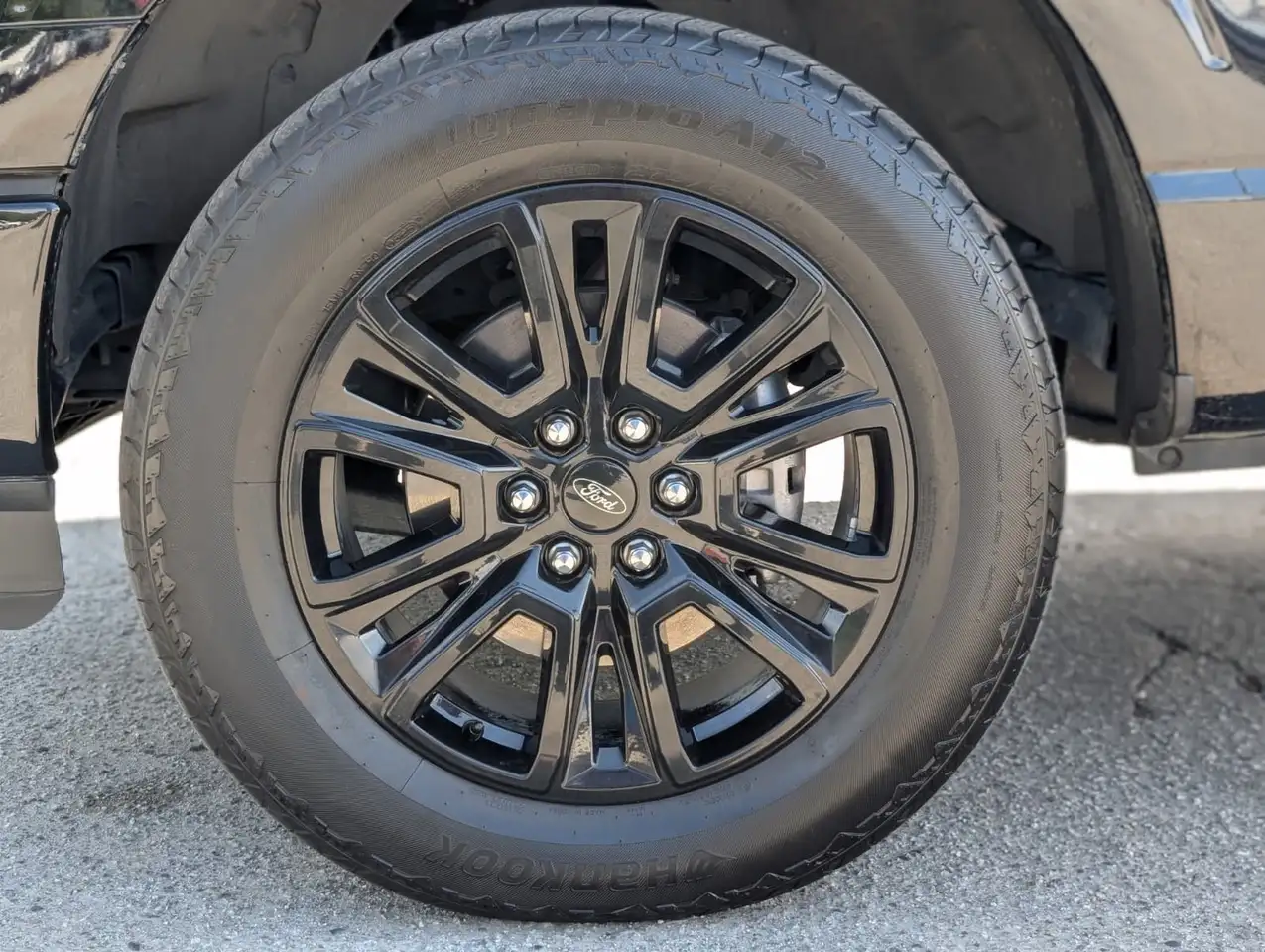 Ford F-150 - Image 9