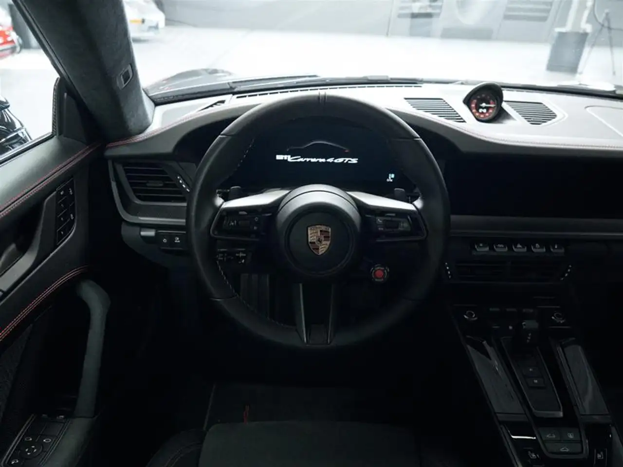 Porsche 911 - Image 44