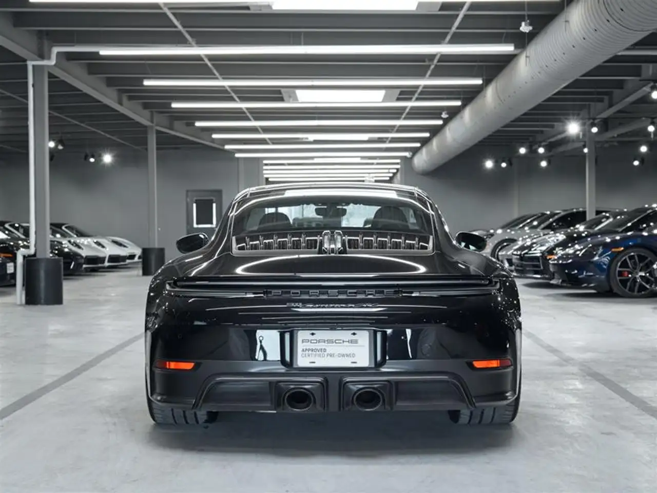 Porsche 911 - Image 4
