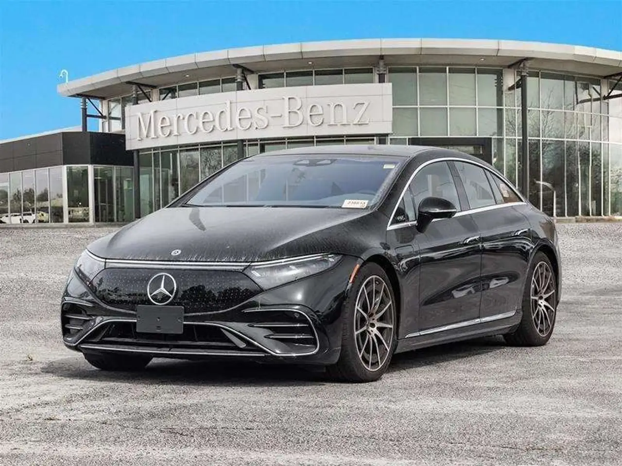 Mercedes-Benz EQS - Image 1