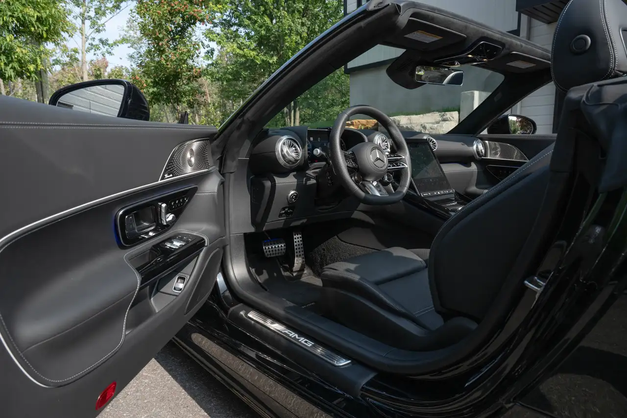 Mercedes-Benz SL - Image 22