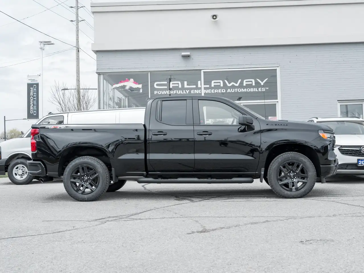 Chevrolet Silverado 1500 - Image 3