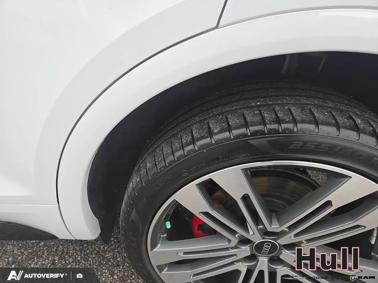 Audi SQ5 - Image 7