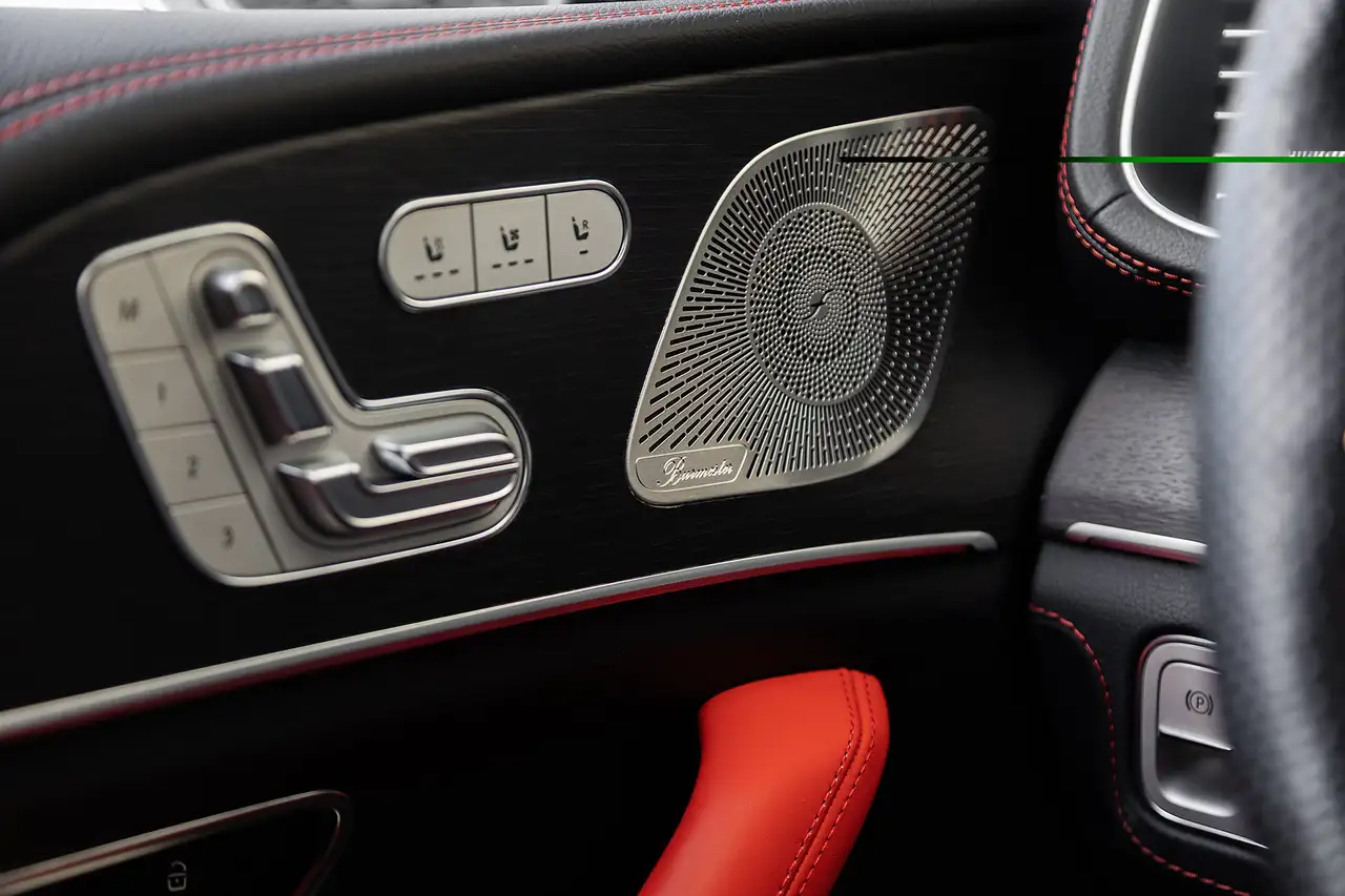 Mercedes-Benz GLE - Image 23