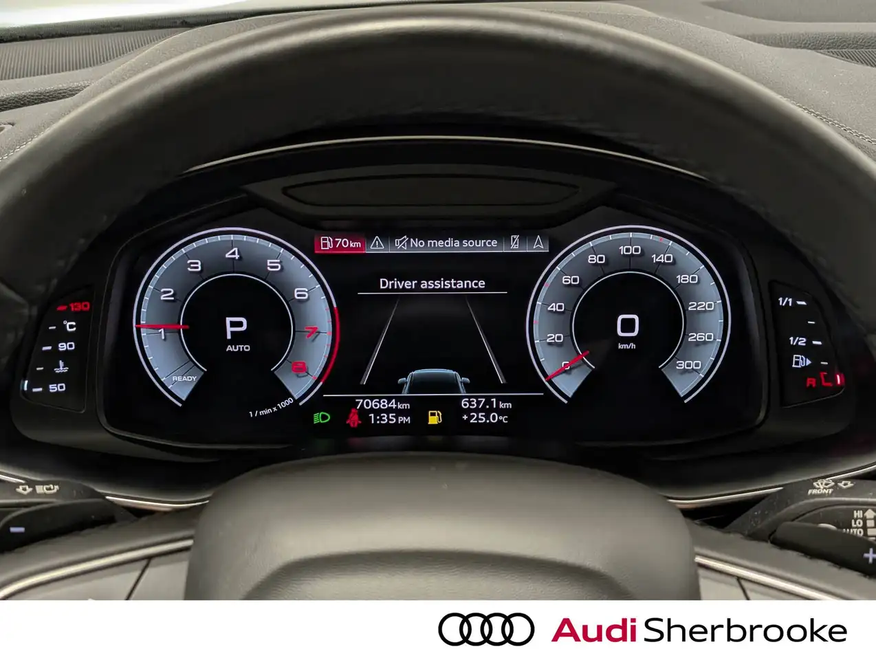Audi Q7 - Image 25