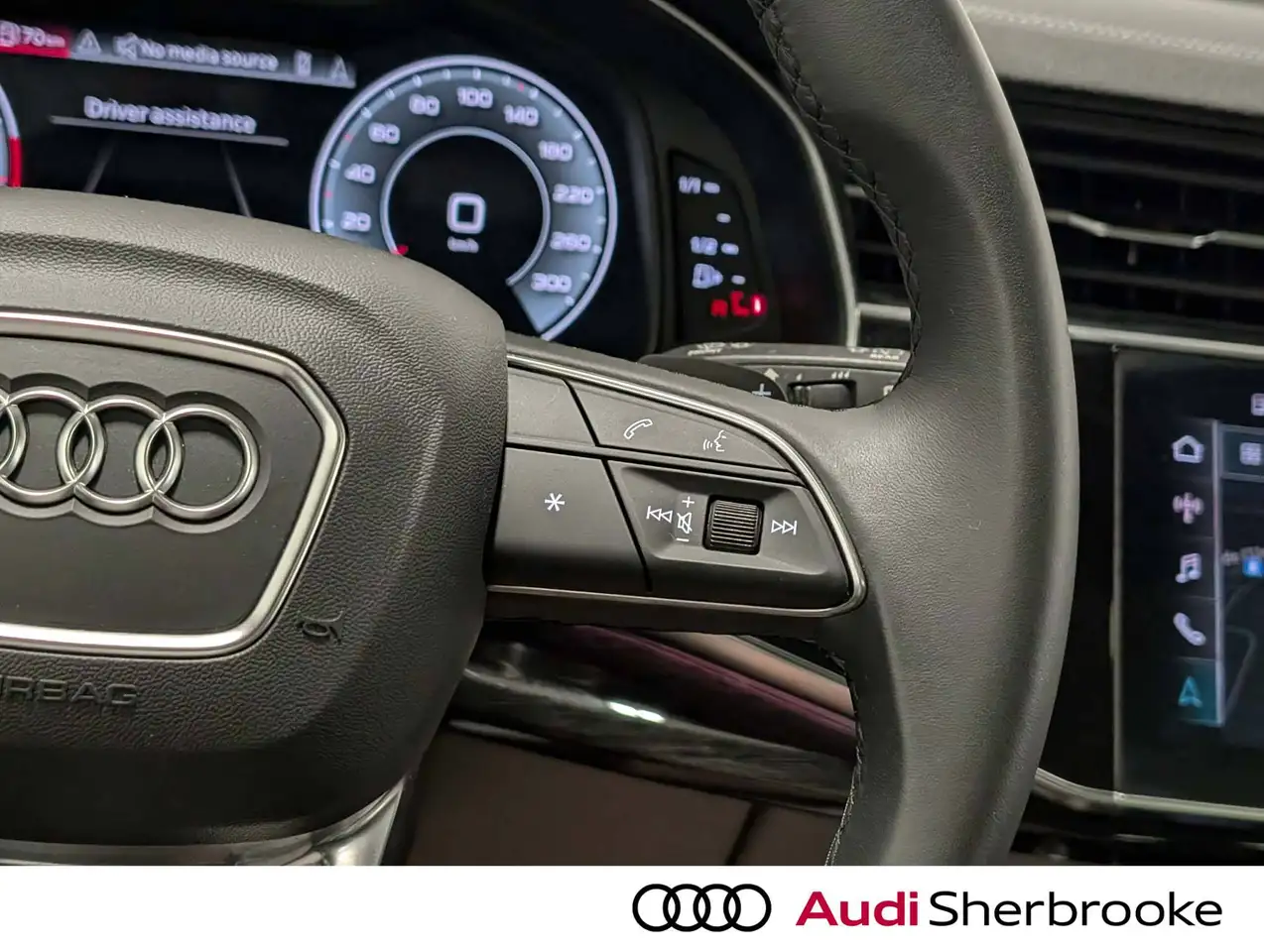 Audi Q7 - Image 21