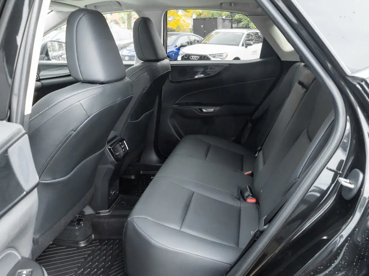 Lexus NX - Image 24