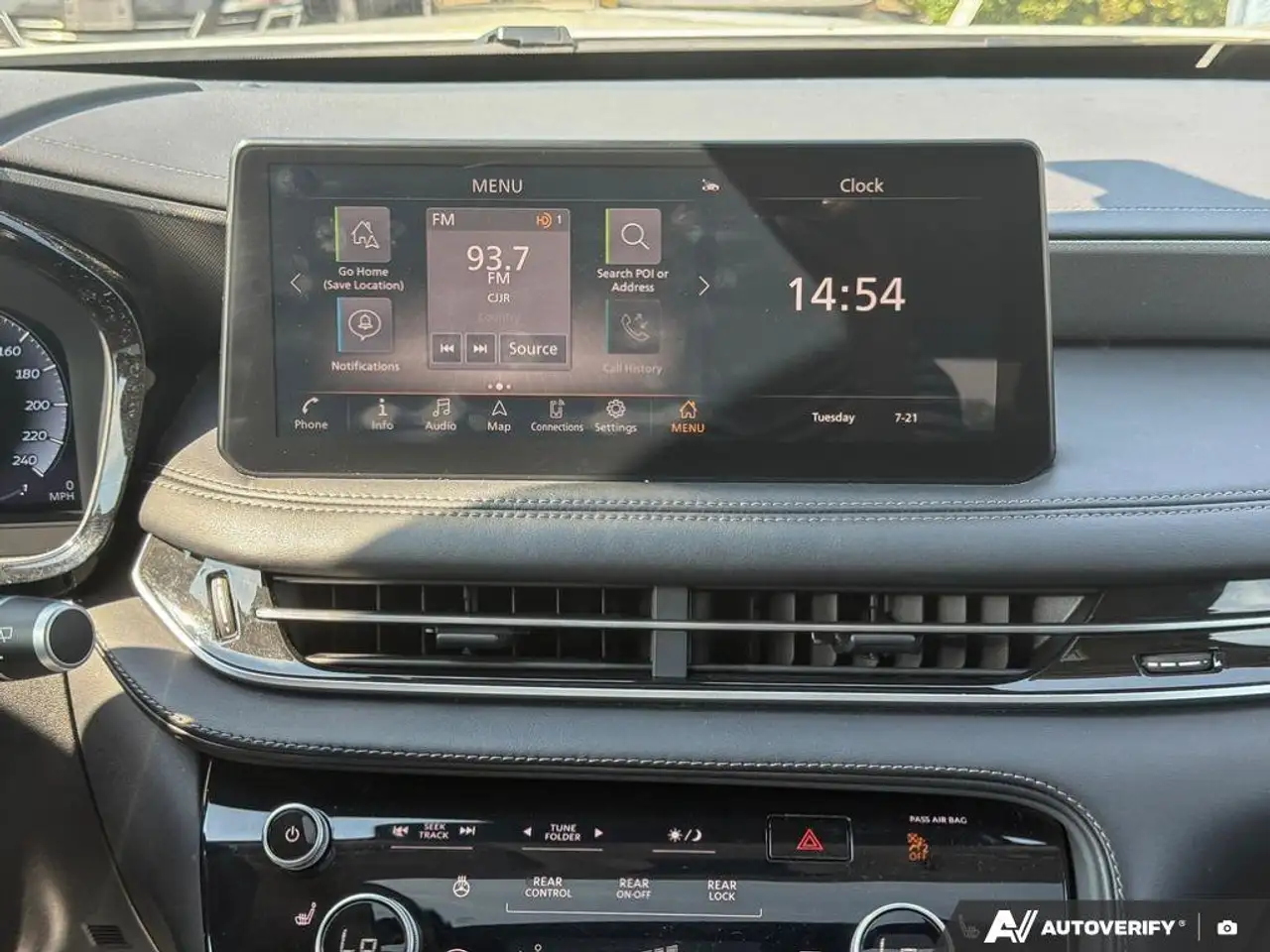Infiniti QX60 - Image 17