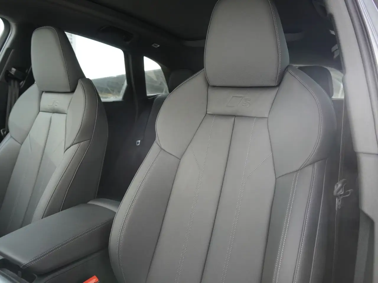 Audi Q5 - Image 11