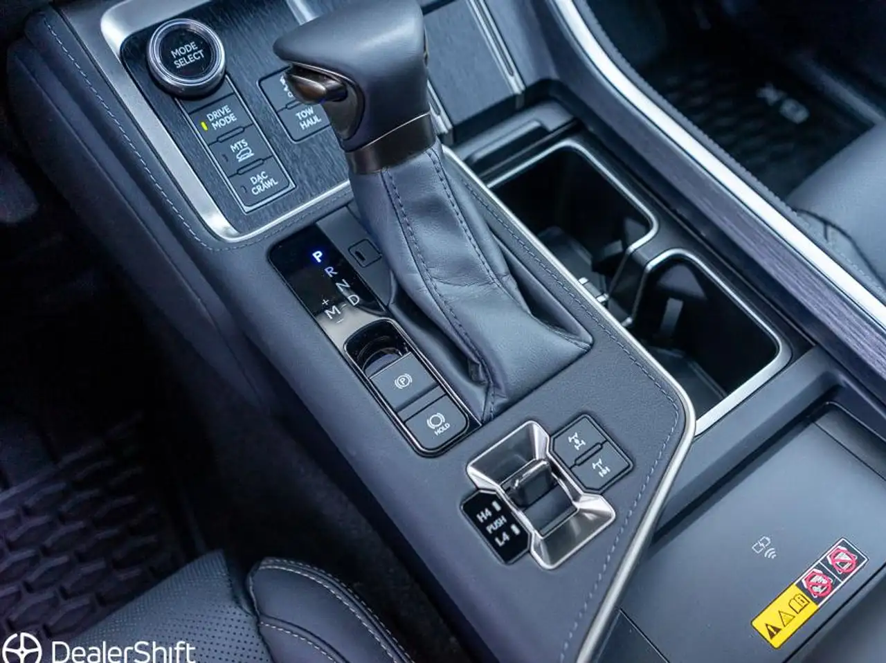Lexus GX 550 - Image 16