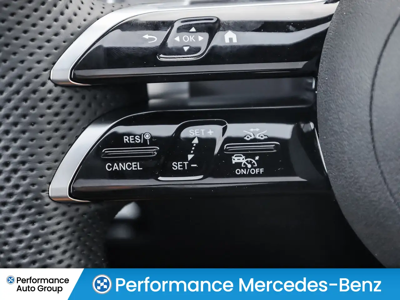 Mercedes-Benz GLC - Image 20