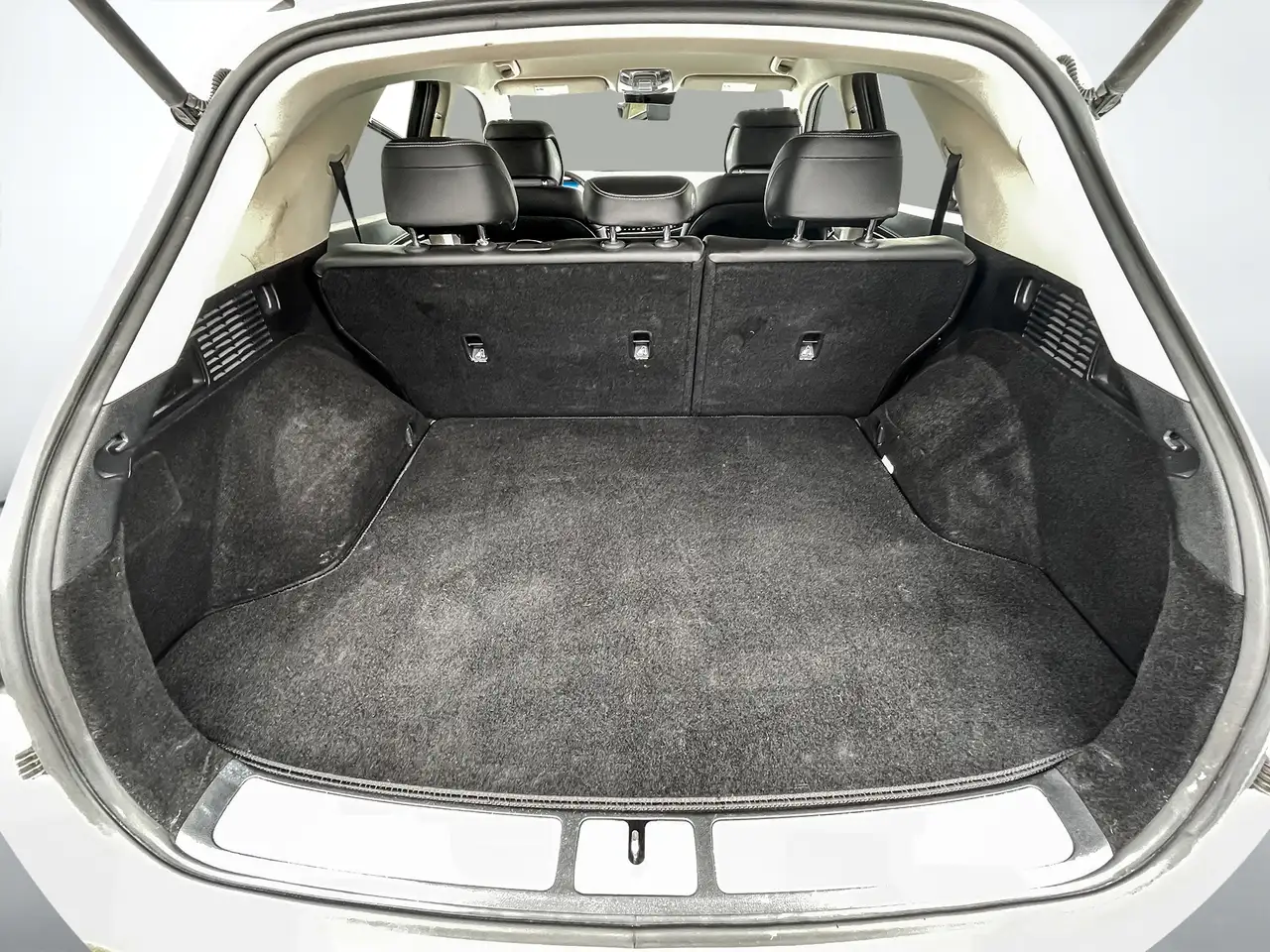 Genesis GV70 - Image 23