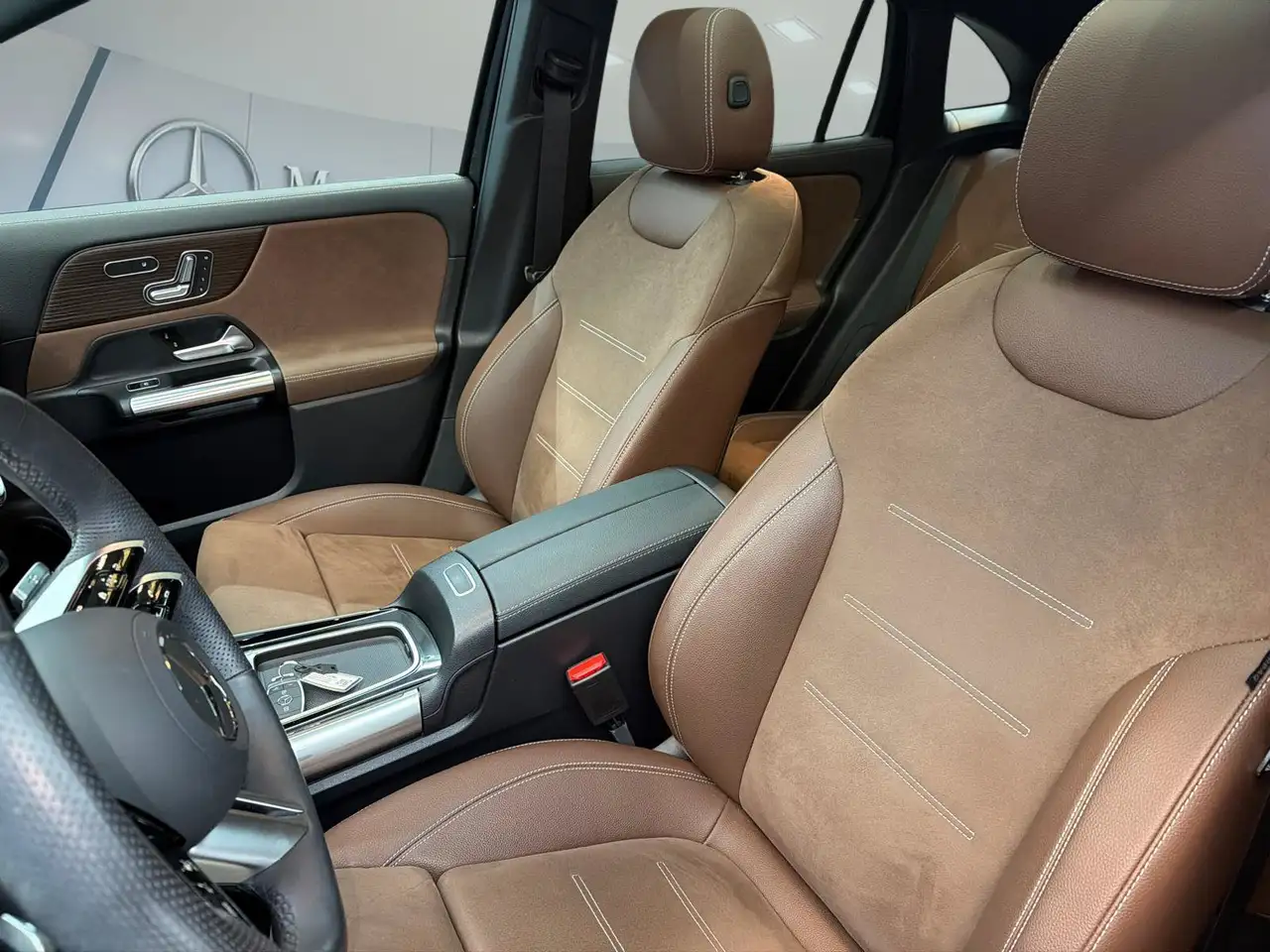 Mercedes-Benz GLA - Image 13