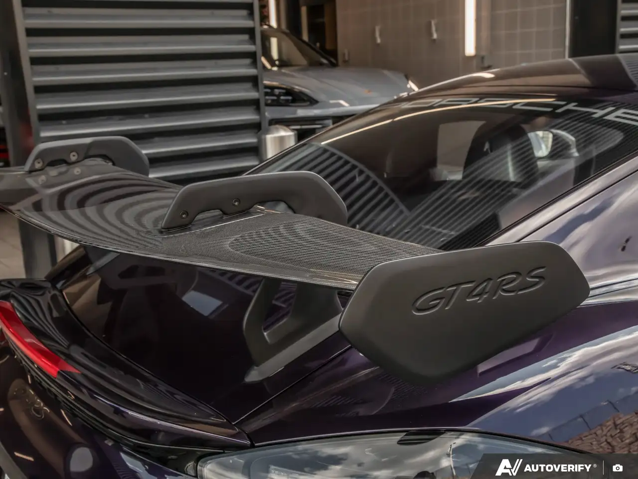 Porsche 718 Cayman - Image 32