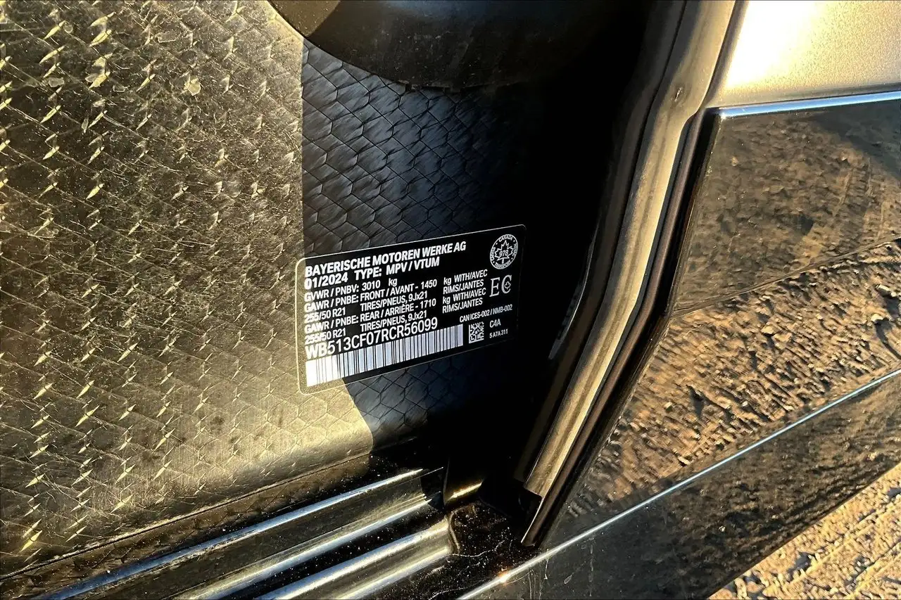 BMW iX - Image 18