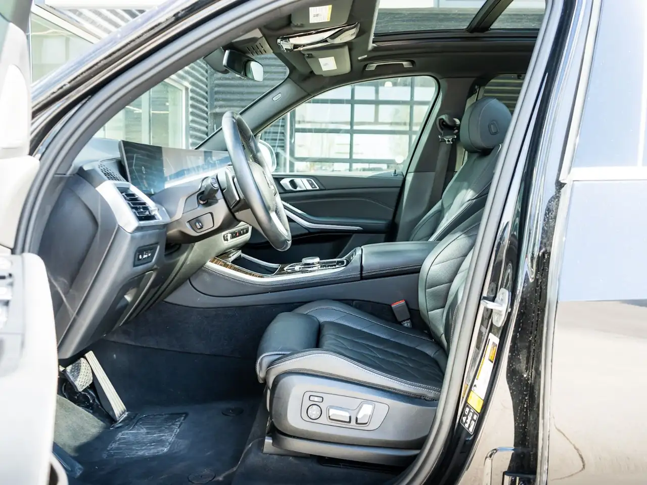 BMW X5 - Image 11