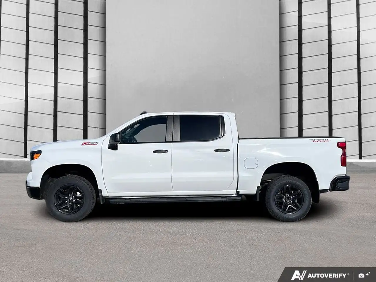 Chevrolet Silverado 1500 - Image 3