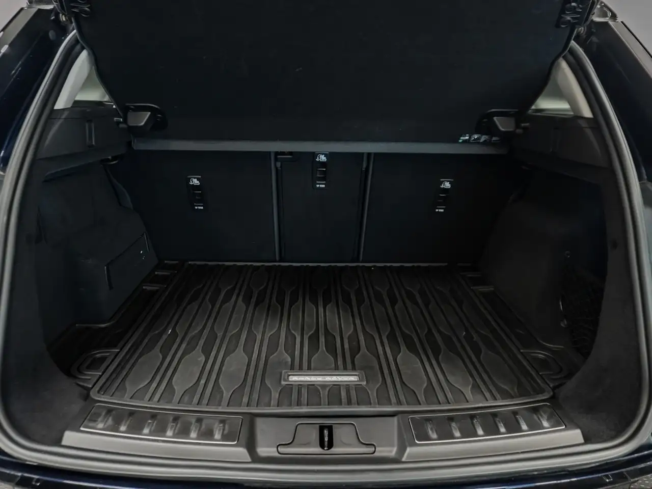 Land Rover Range Rover Evoque - Image 36