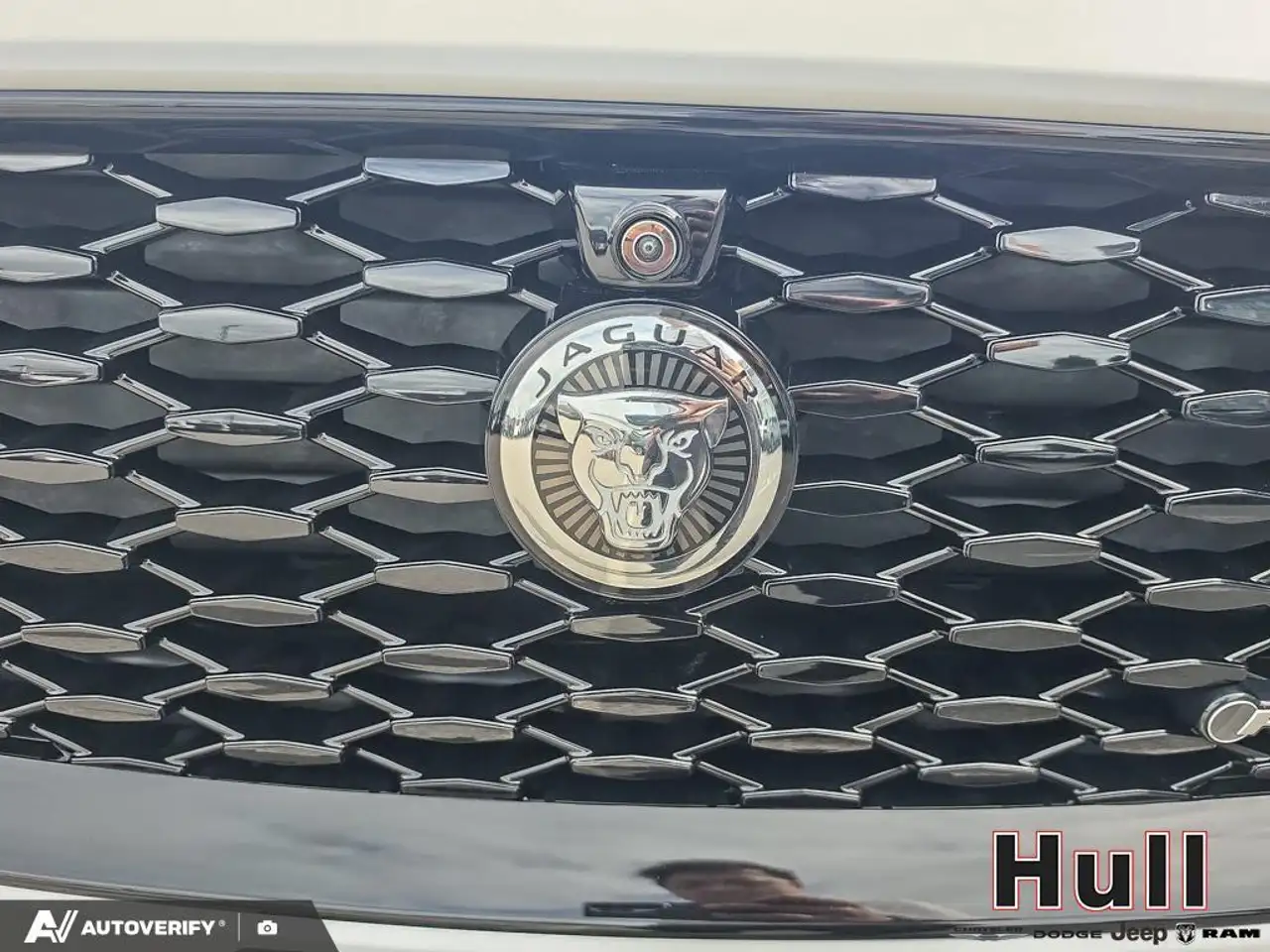 Jaguar E-Pace - Image 9