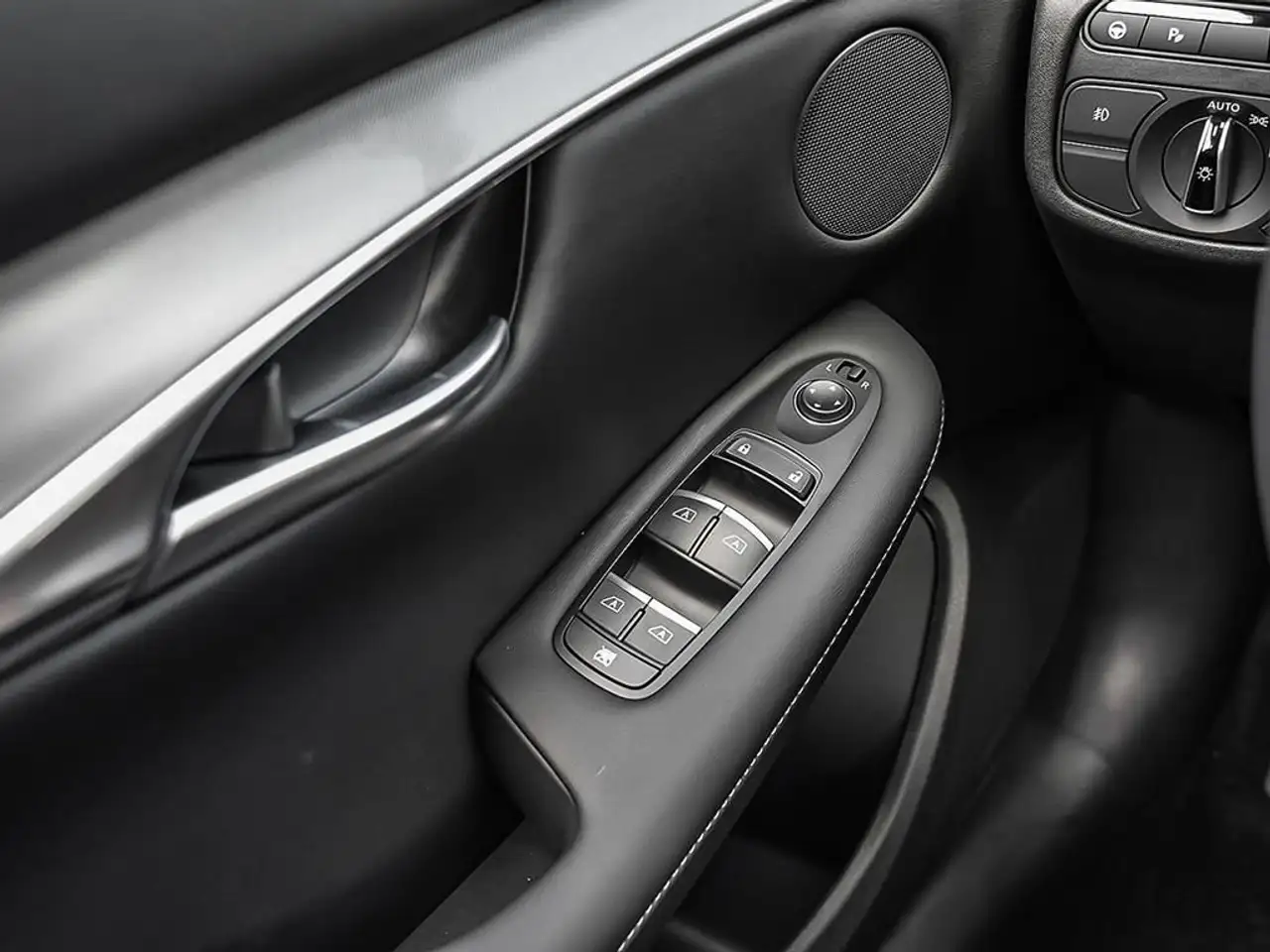 Infiniti QX50 - Image 20